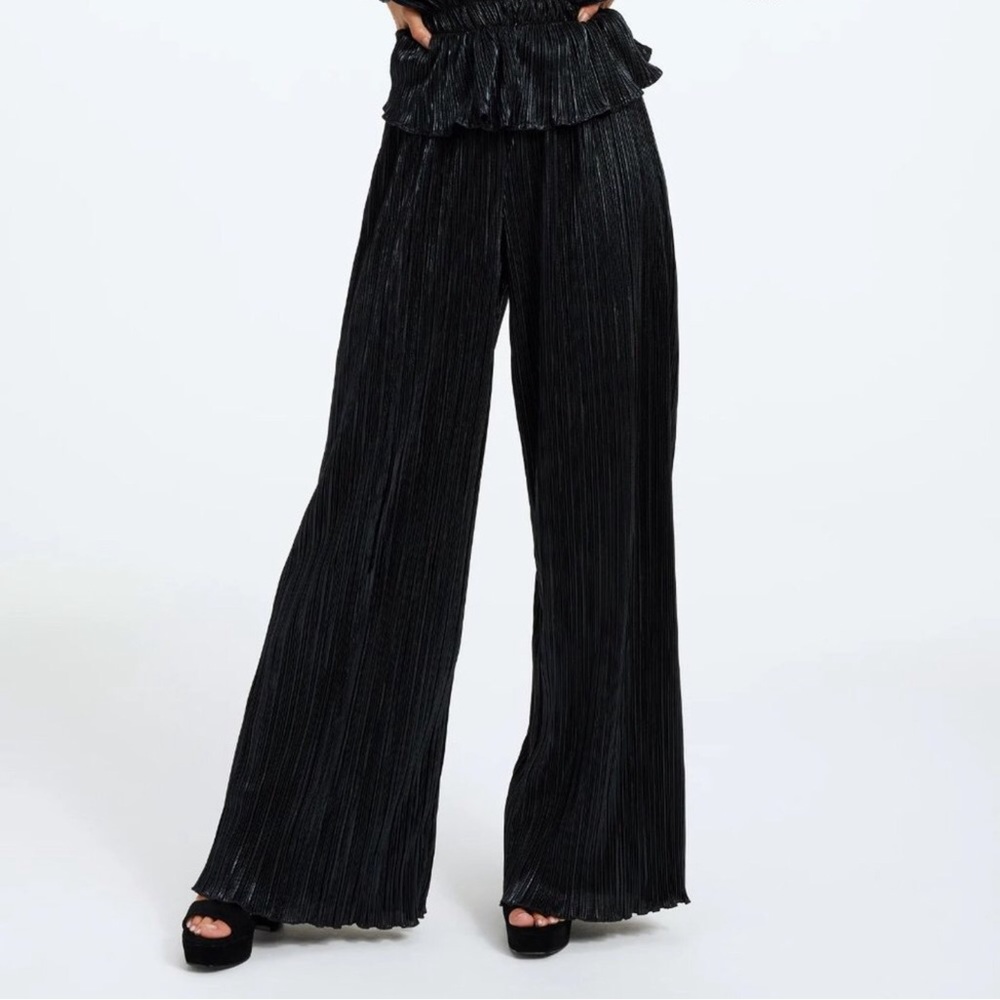 ✨NEW!✨ SliQue 🖤 Black 🖤 Good American Always Fits Wide Leg Plisse Pants XXS 🖤